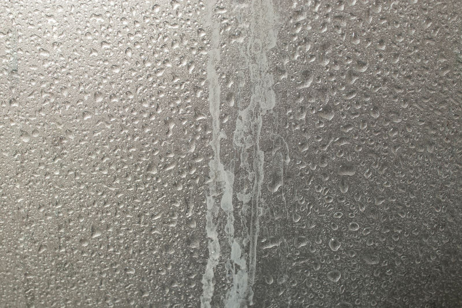 Does hard water cause limescale and can water filters remove it?