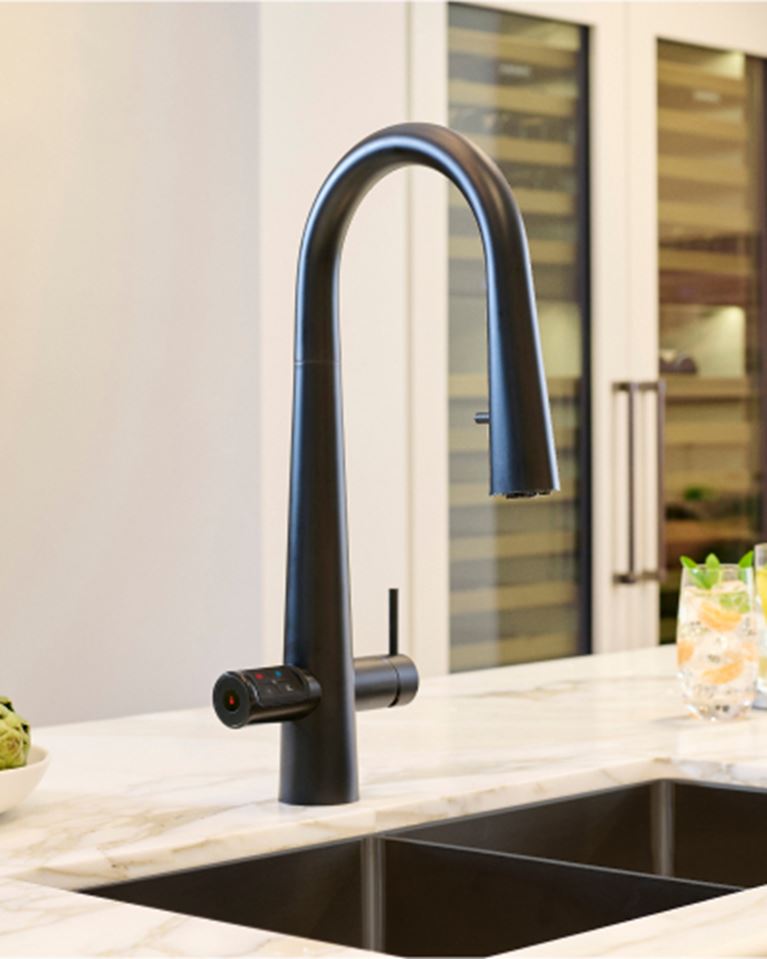 HydroTap G5 Celsius Plus Pull-Out All in One Boiling Chilled Sparkling ...